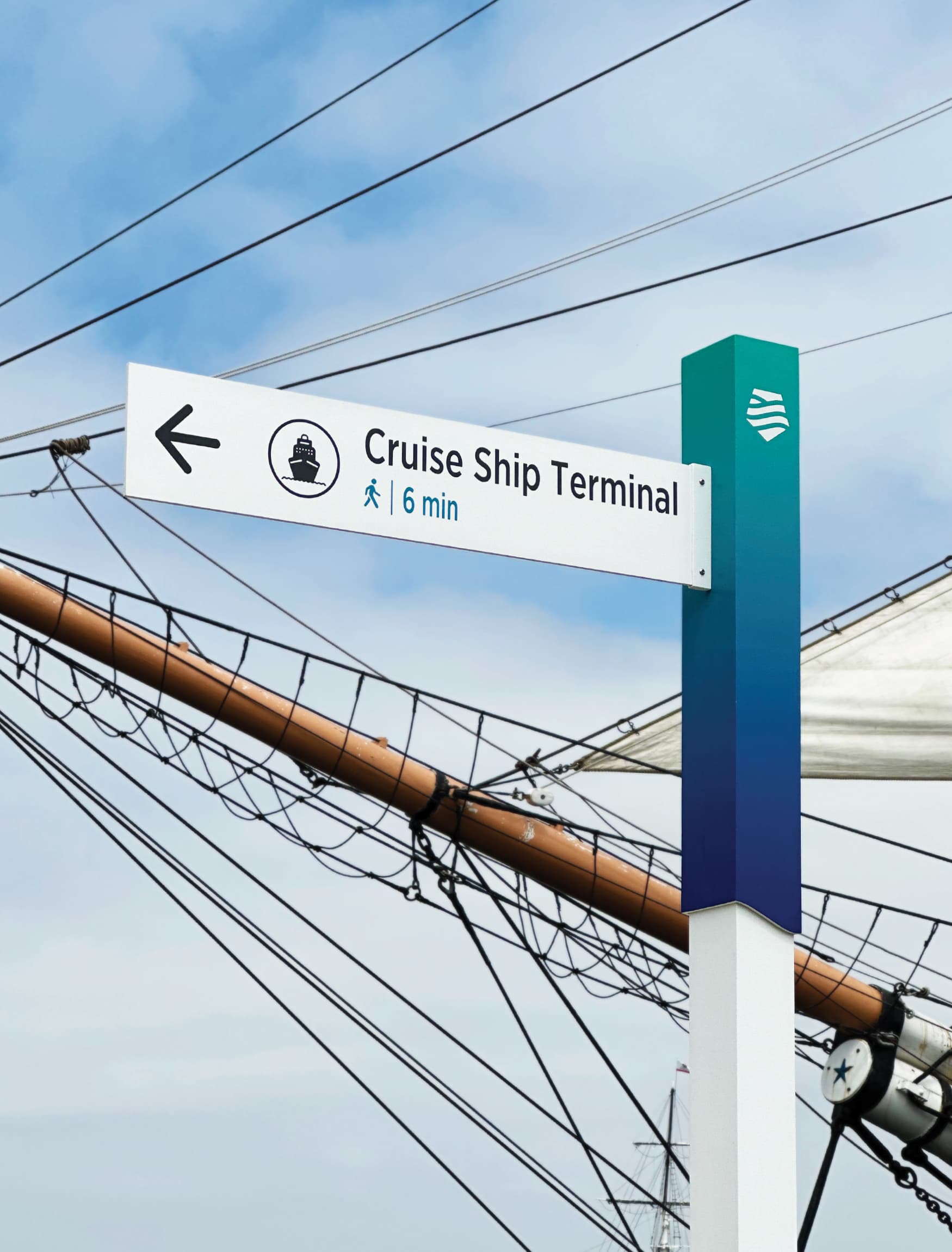 Image of the directional signage for the Cruise Ship Terminal for the Port of San Diego. 