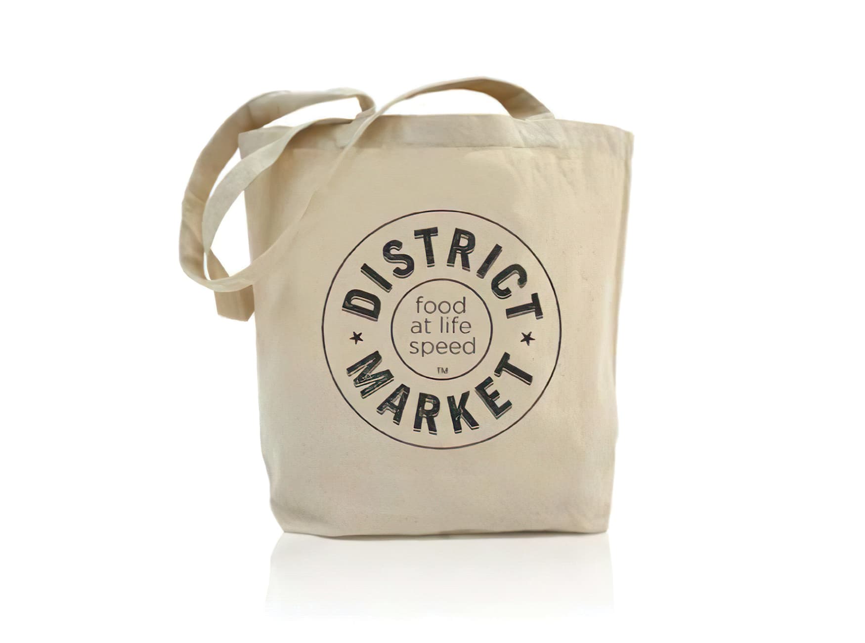 District Market, a student market located by the University of Washington's campus. Branding and Logo Design.