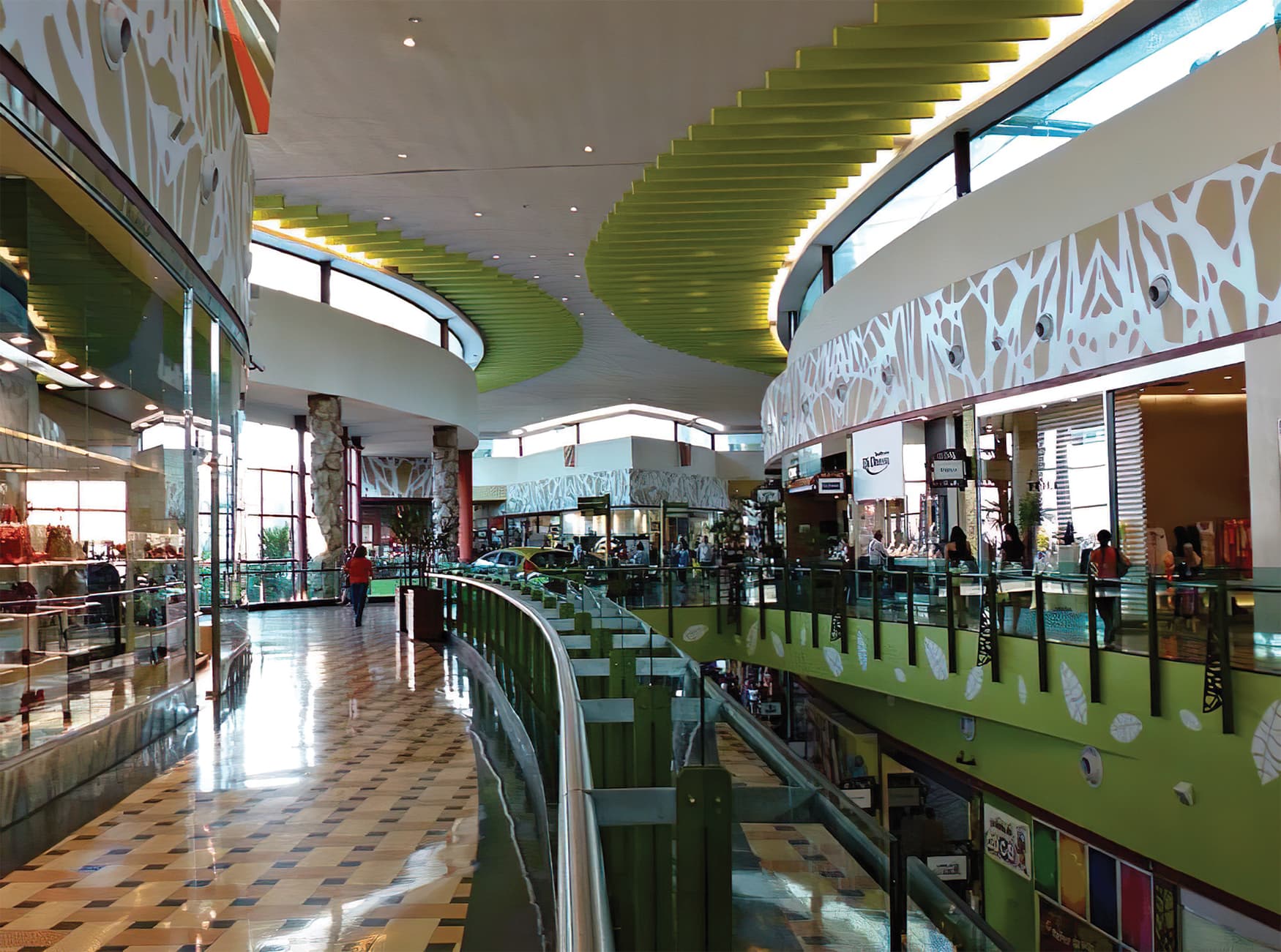Manauara Shopping, a retail destination project located in Brazil. Food Hall Design.