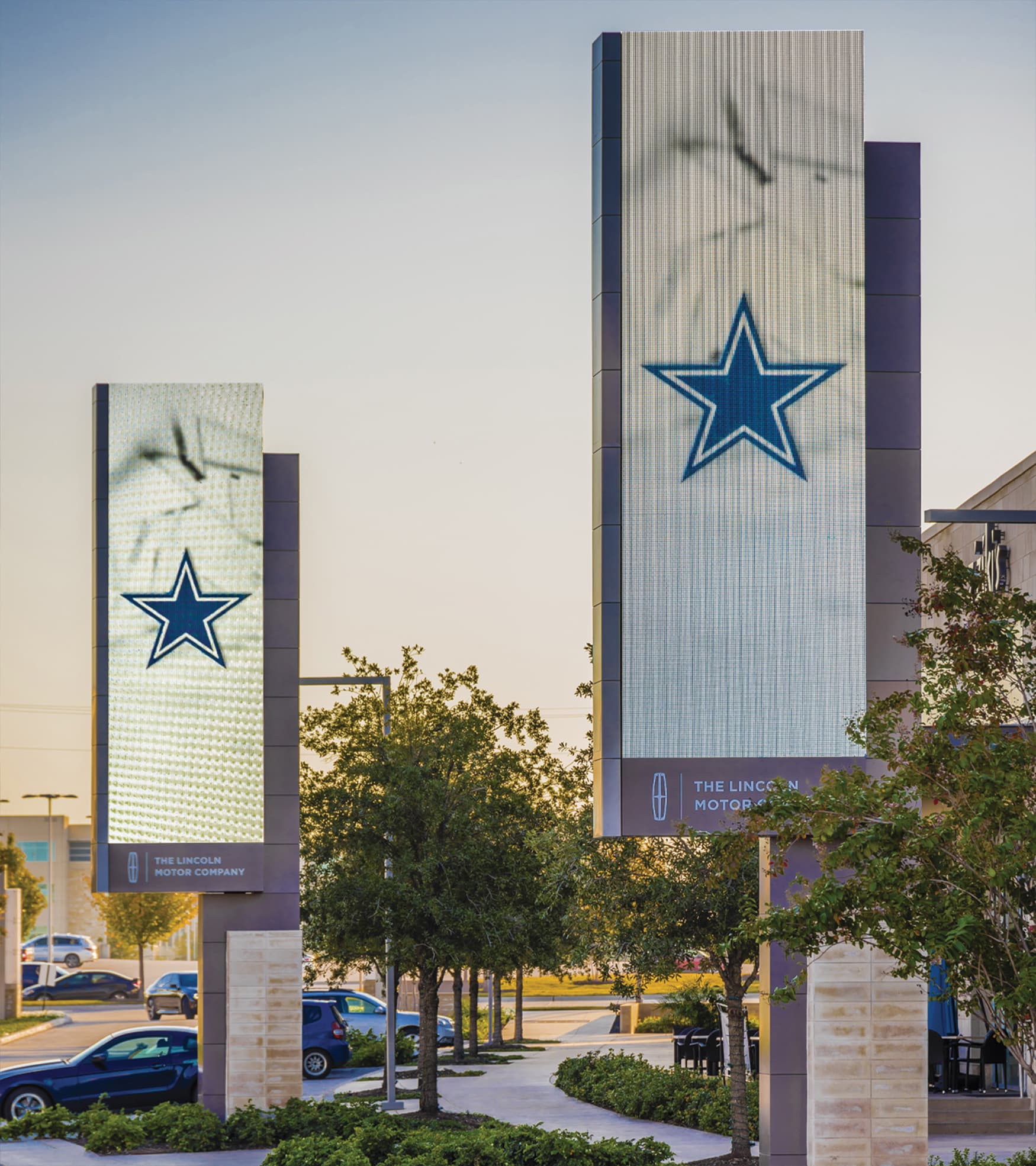 The Star Dallas Cowboys digital integration roadside signage