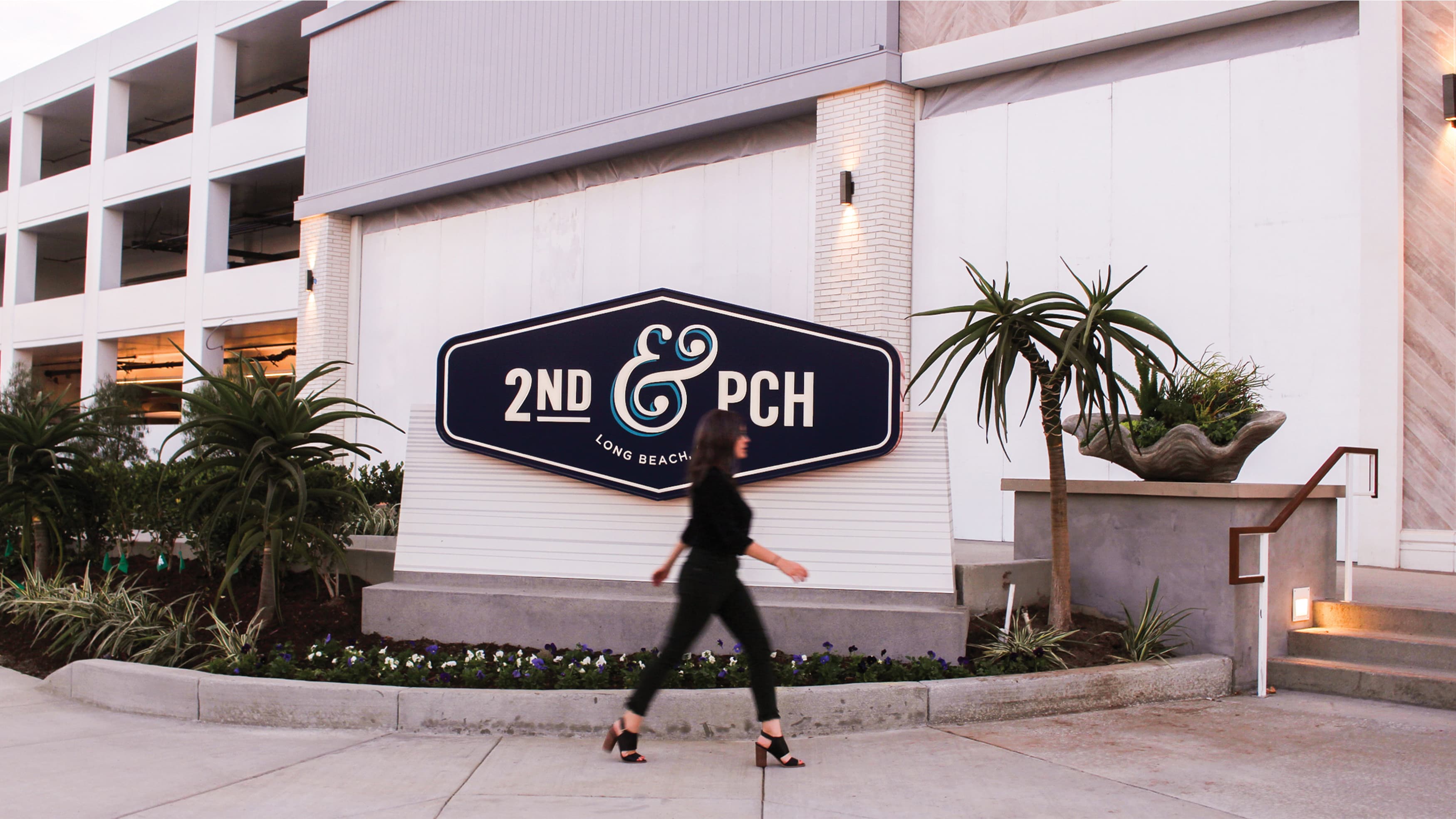 5f1f59faadbcf2113141b8bd H01 Rsm Design 2nd%26 Pch Retail Placemaking Wayfinding Design.jpg