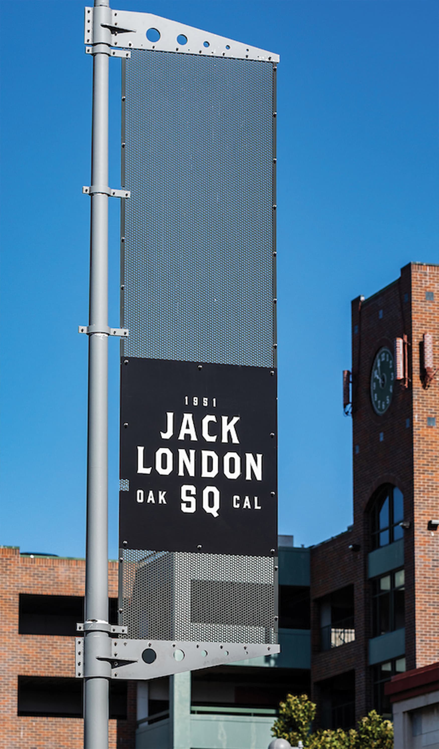 Jack London Square placemaking elements and identity signage.