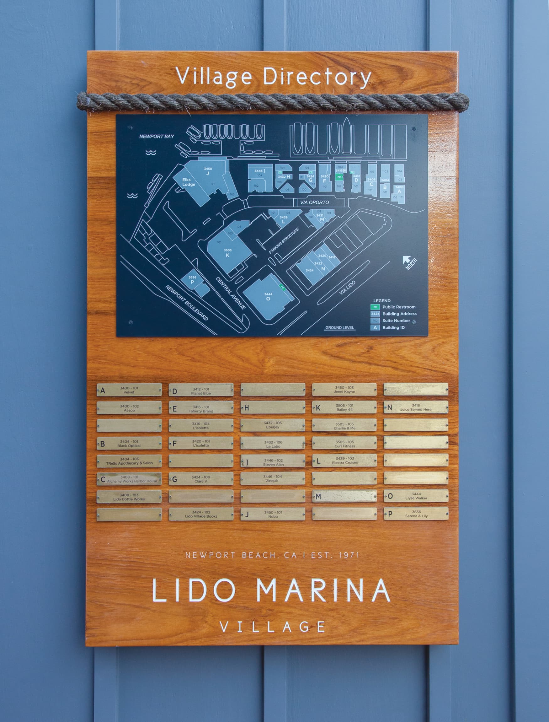 Detail image of the directional map designed by RSM Design for Lido Marina Village. Directory has plaques that can be easily removed and replaced as new tenants move into the shopping center. 