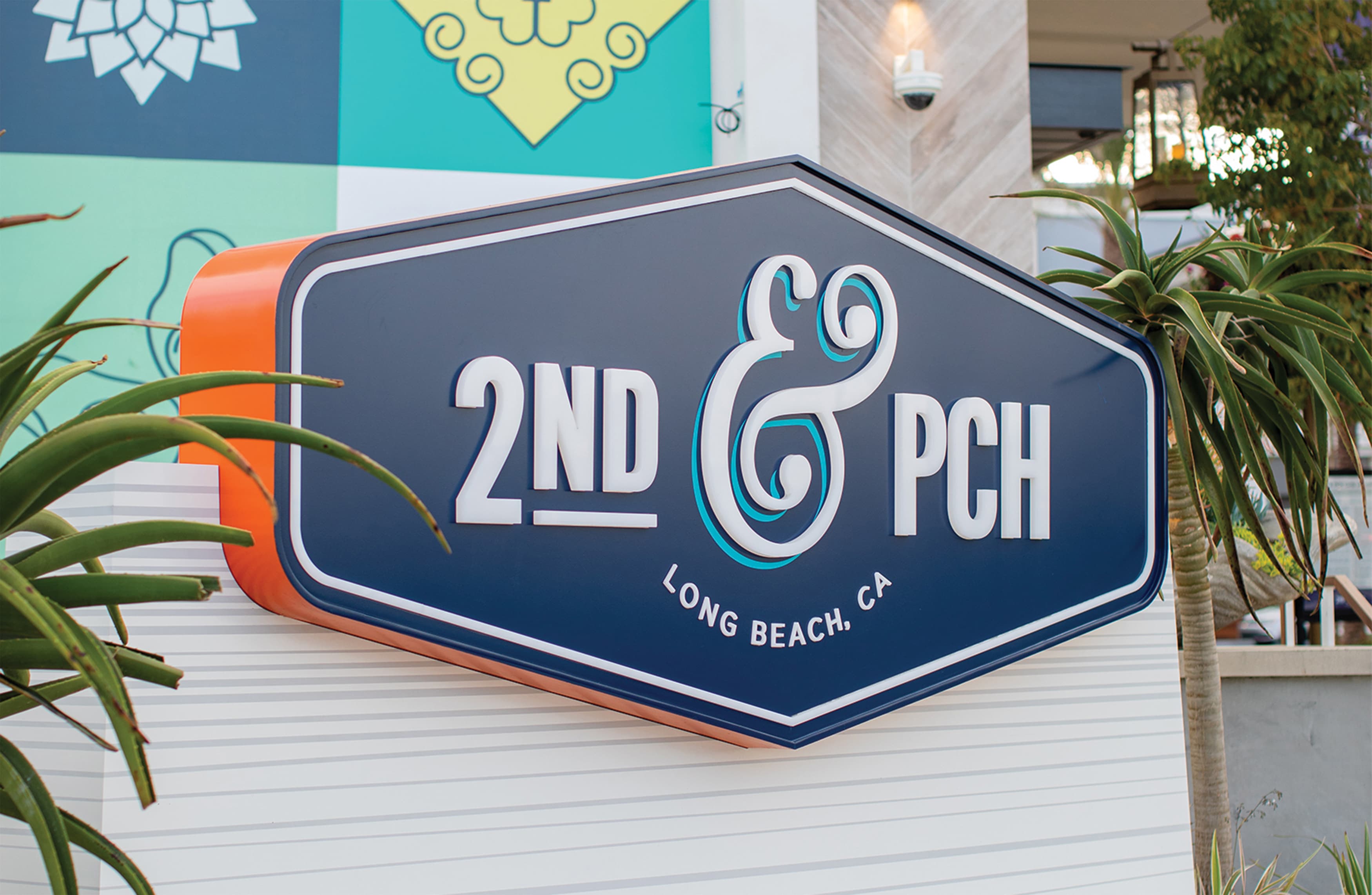 2nd & PCH project identity monument